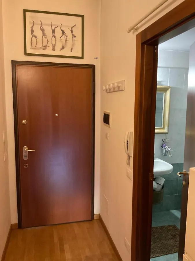 Appartamento Isolab: Monolocale In Zona Isola Milano 0*,