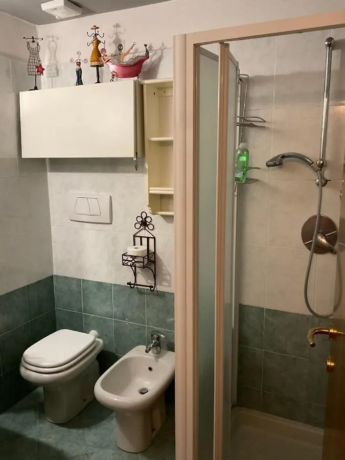 Appartamento Isolab: Monolocale In Zona Isola Milano