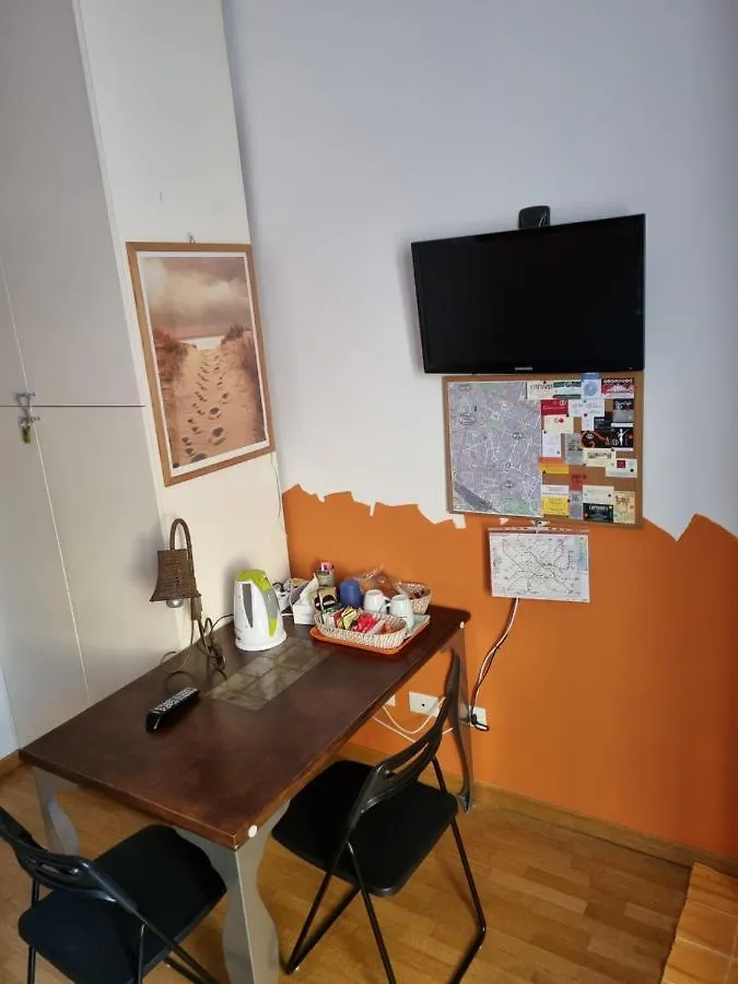 Appartamento Isolab: Monolocale In Zona Isola Milano